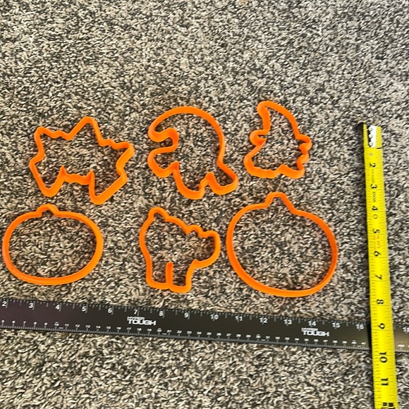 Halloween holiday cookie cutters or playdoh cutters - Picture 5 of 8